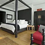Market Hotell 3*