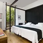 Hotell Market 3*