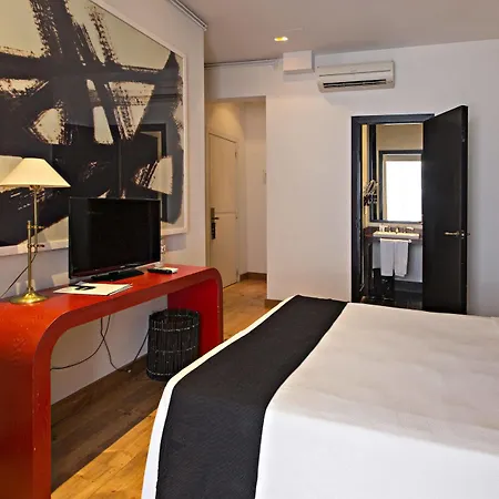 Market Hotel 3*