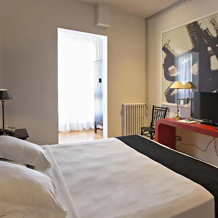 Market Hotel 3*