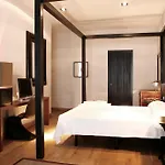 Market Hotel 3*
